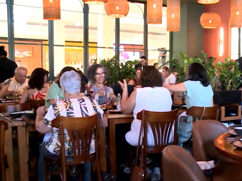 Restaurantes de Sorocaba recebem grande movimento no Dia das Mães