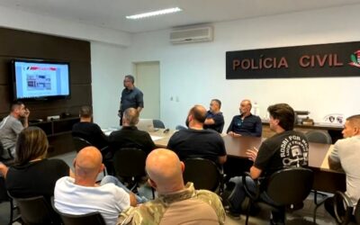 Dupla é presa em operação contra grupo especializado em roubos de relógios de luxo