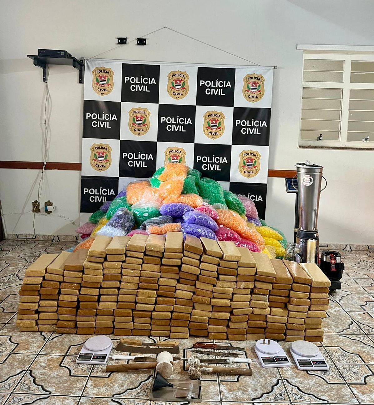 Polícia Civil apreende 200 quilos de maconha durante operação em Sorocaba