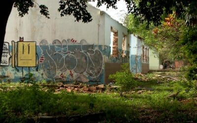 Moradores de Sorocaba reclamam de escola estadual abandonada