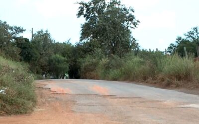 Moradores reclamam de poeira em estrada rural de Tatuí