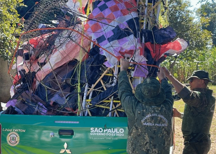 Balão cai em área de mata e causa princípio de incêndio em Jundiaí