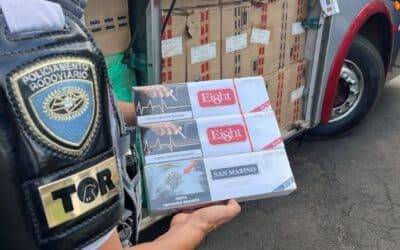 Irmãos são presos com 700 mil maços de cigarro contrabandeados