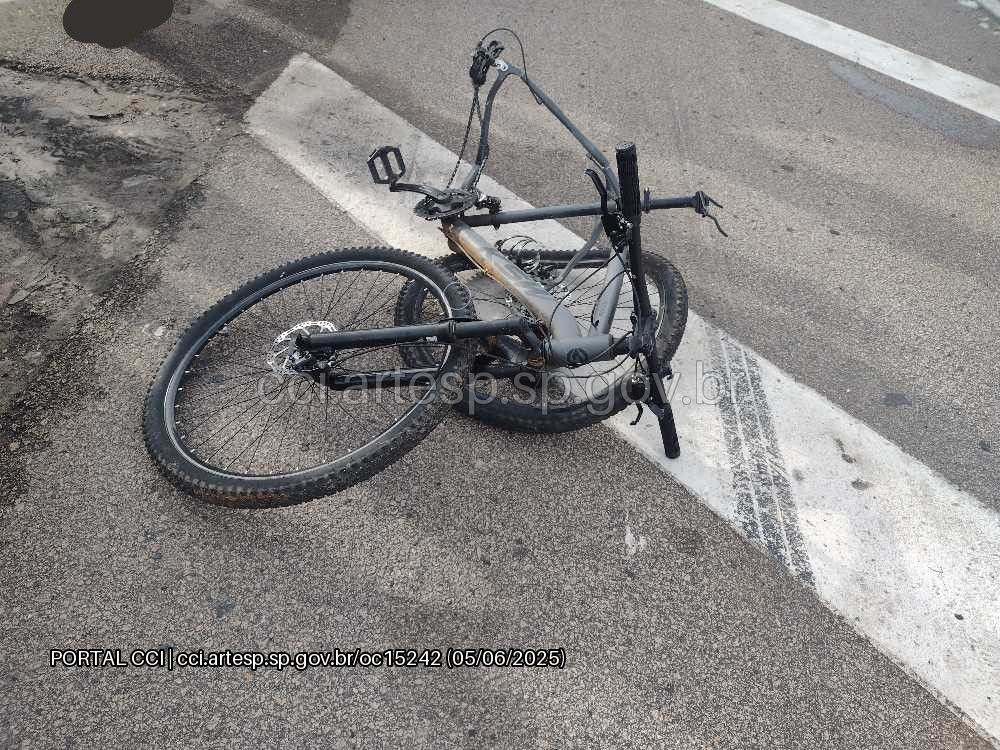 Ciclista morre após ser atropelado por carro na Rodovia Castello Branco, em Porto Feliz