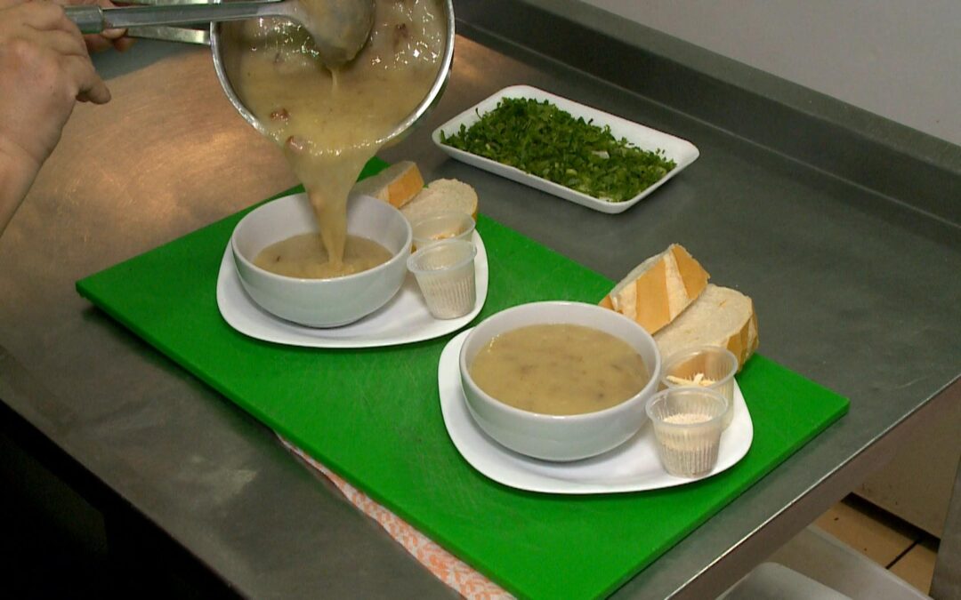 Bares e restaurantes de Sorocaba apostam em sopas e caldos para aquecer o inverno