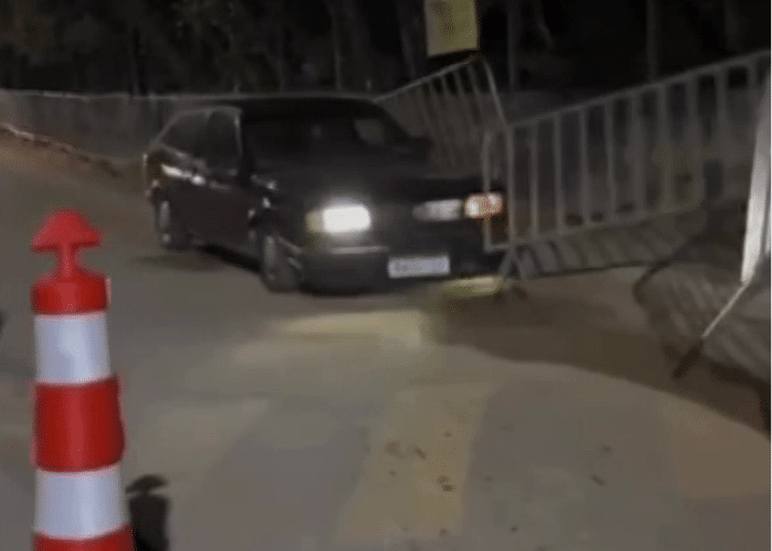 Motorista tenta furar bloqueio da GCM durante festa em Ibiúna