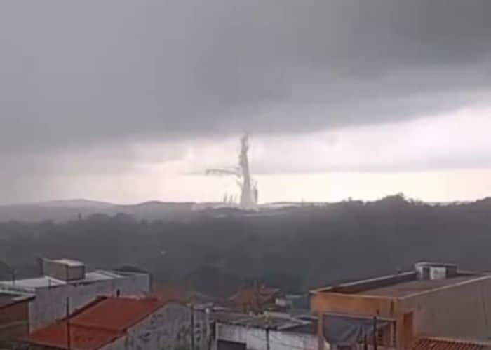 Nuvem com aparência de tornado assusta moradores de Jundiaí