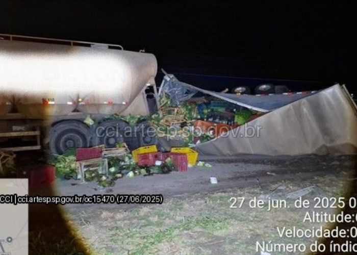 Três pessoas morrem em grave acidente entre caminhões na rodovia Raimundo Soares em Votorantim