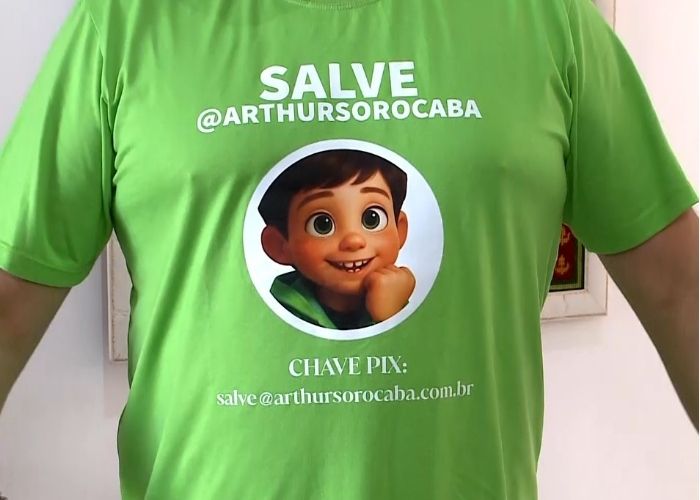 Camisa da ação do Arthur.
