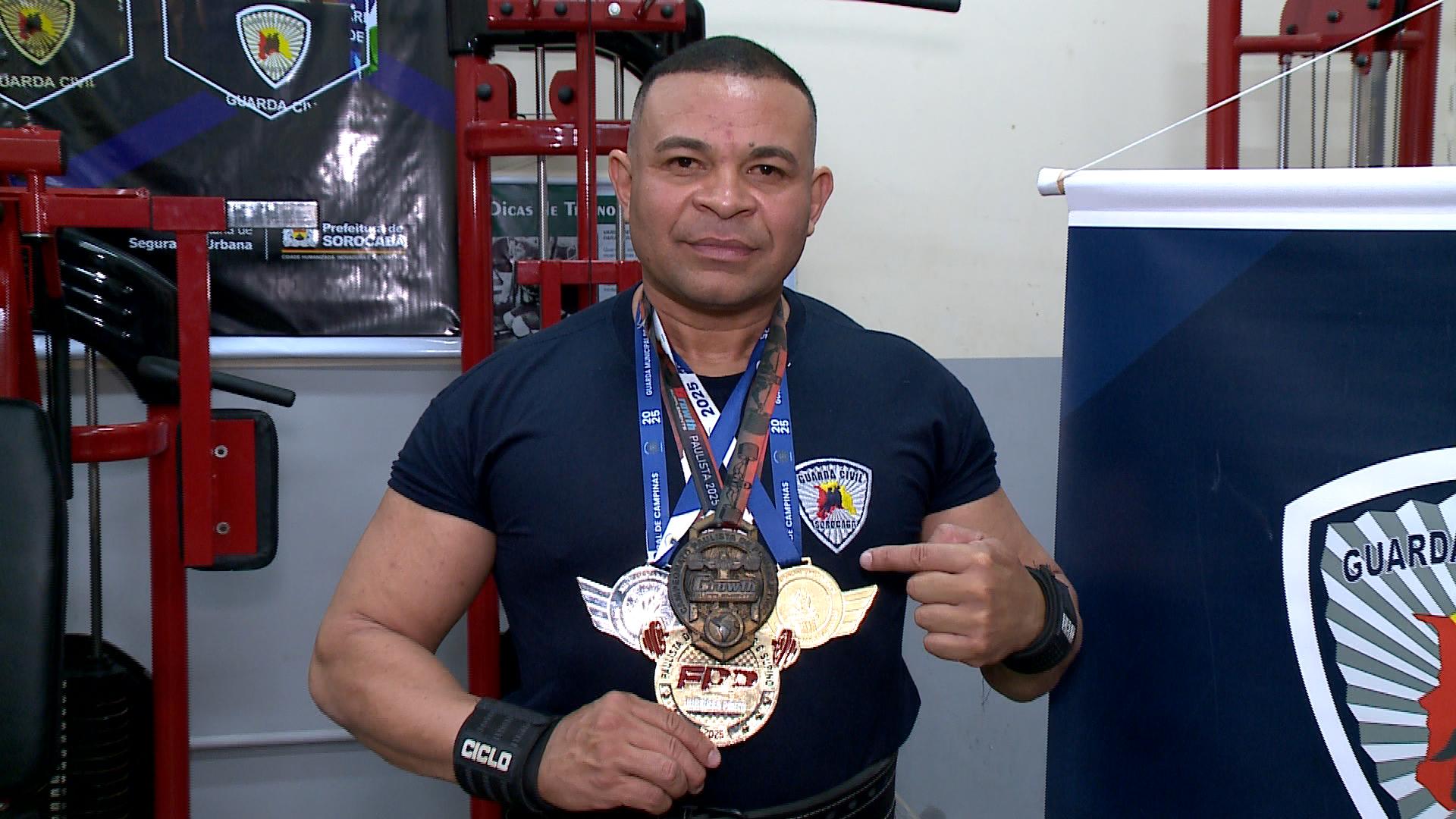 GCMs competem em powerlifting e atletismo