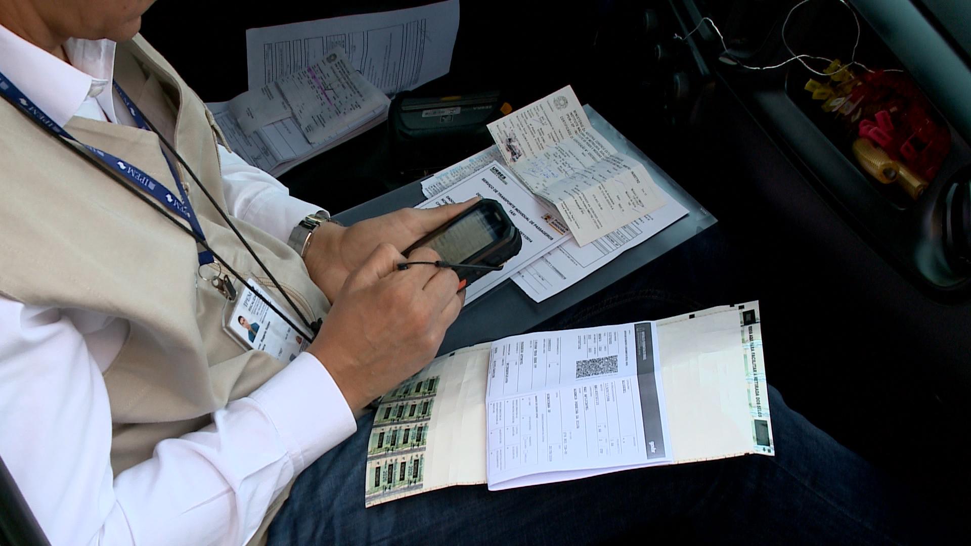 Fiscaliz&ccedil;&atilde;od e tax&iacute;metros