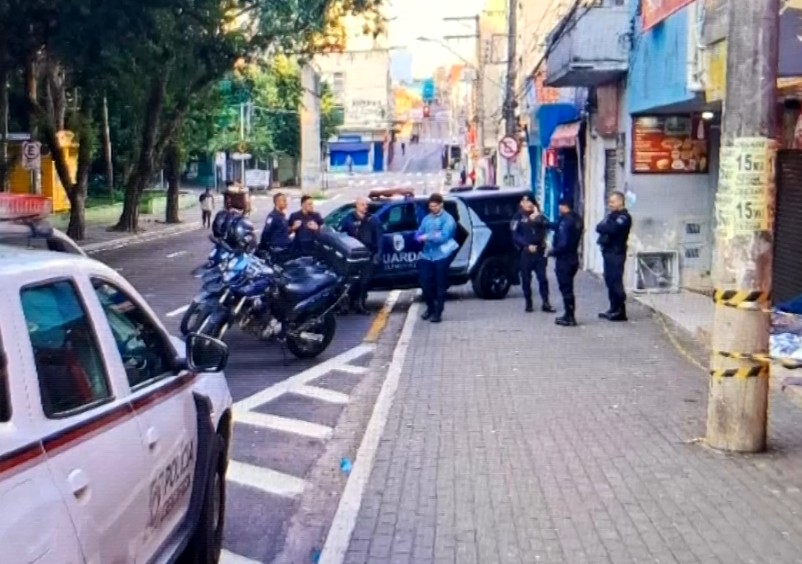 Homem é preso após esfaquear três pessoas no centro de Jundiaí