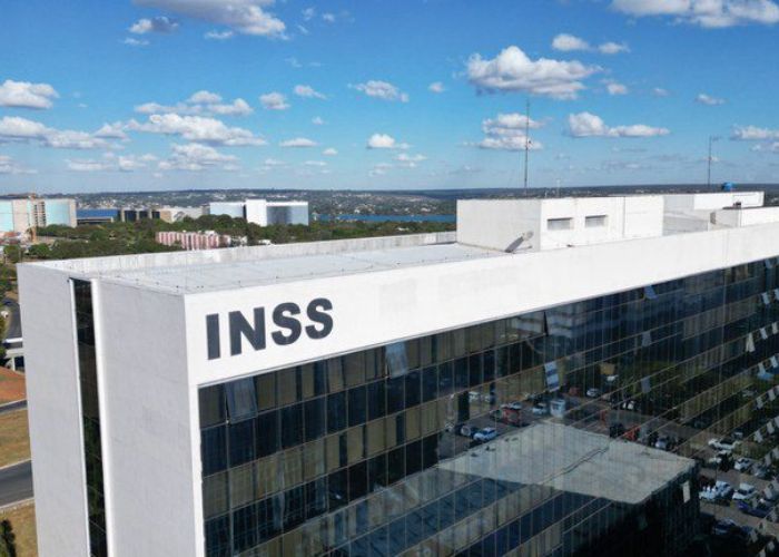 Aposentados e pensionistas começam a receber valores de descontos indevidos no INSS