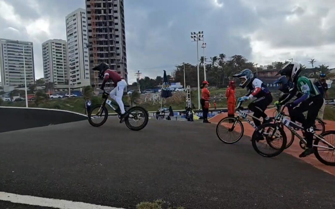 Menino de 10 anos de Jundiaí conquista tetracampeonato brasileiro de BMX