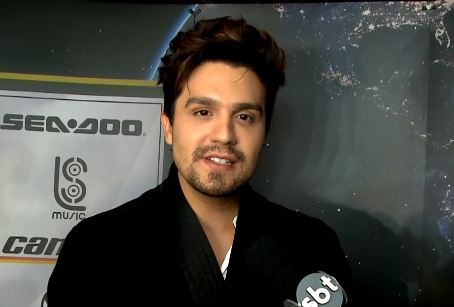 Luan Santana em entrevista.