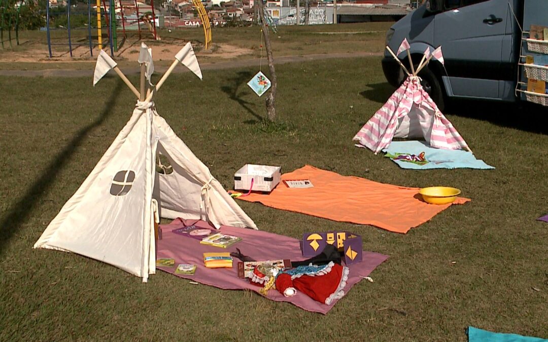 Casinha Viageira leva contação de histórias e cultura gratuita a praças de Sorocaba