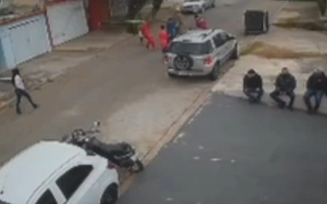 Homem é morto a pauladas em via pública após suposta briga em Sorocaba