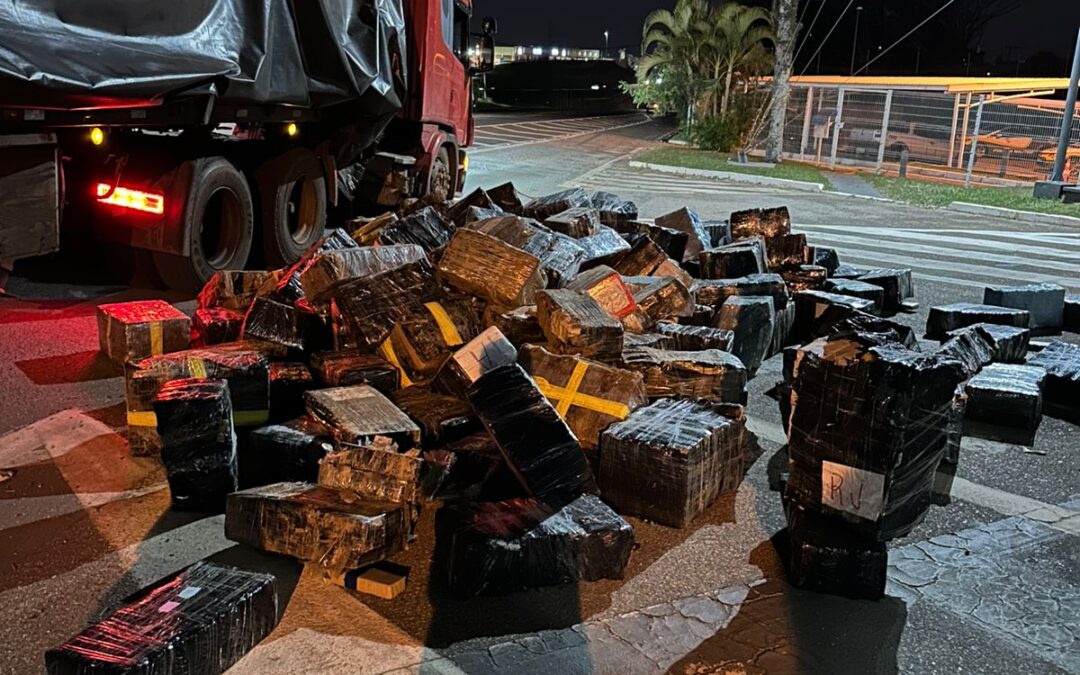 Polícia Rodoviária apreende 4,6 toneladas de drogas em Itapetininga