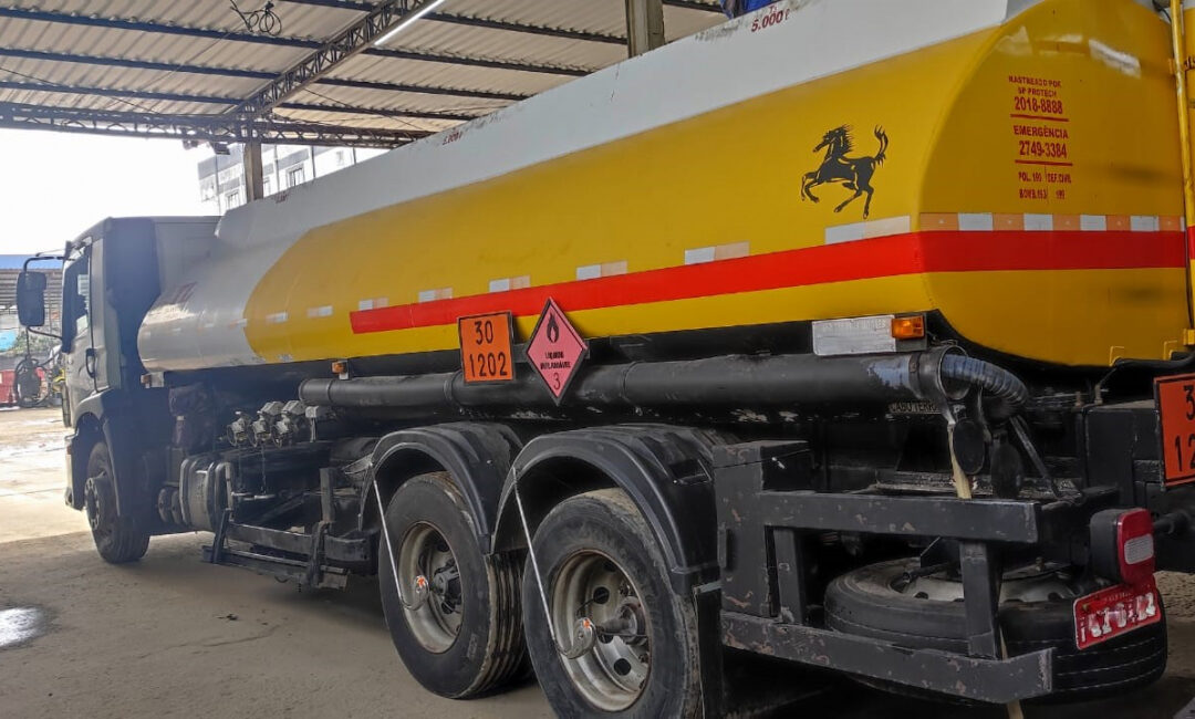 Operação “Cavalo de Aço” fiscaliza transporte de produtos perigosos na Castello Branco, em Porto Feliz