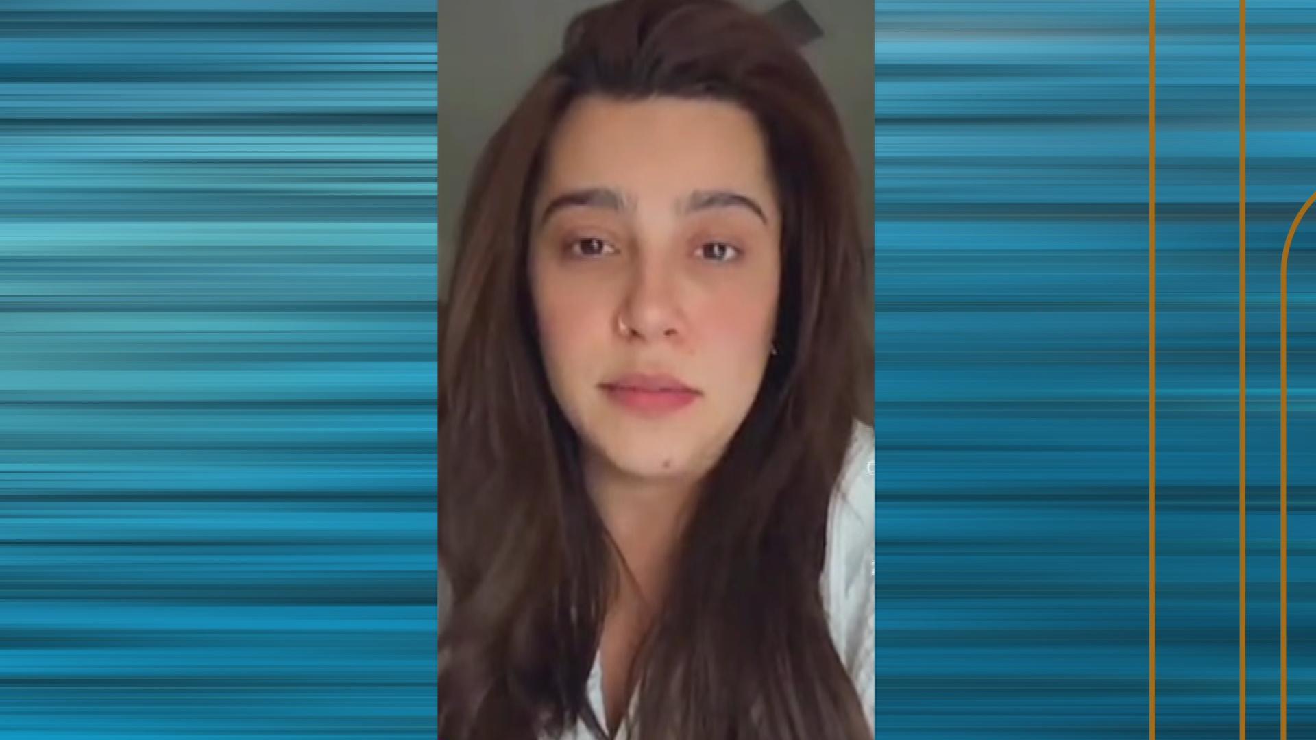 Lauana Prado pouso for&ccedil;ado