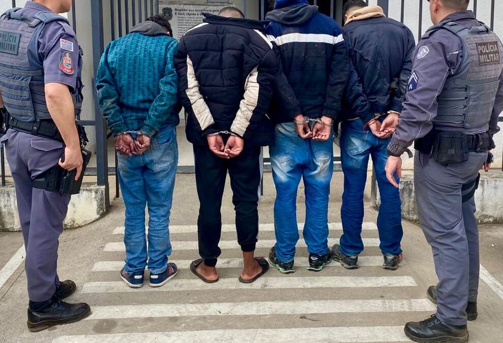 Família é feita refém em tentativa de roubo em Ibiúna