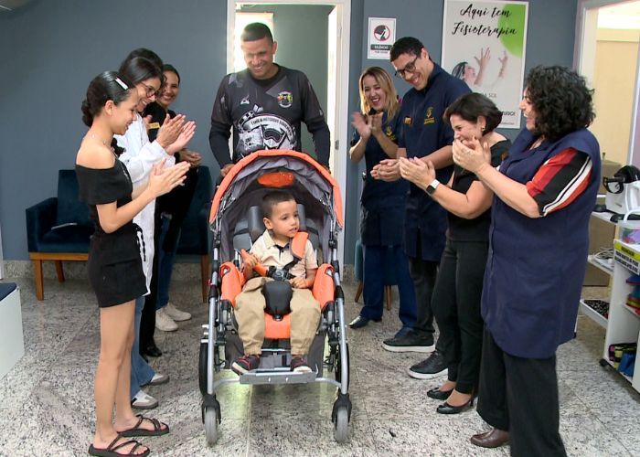 Vaquinha arrecada fundos para garantir equipamentos essenciais a criança com condição rara