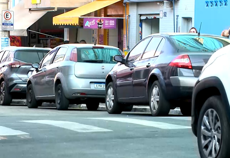 Carros estacionados.