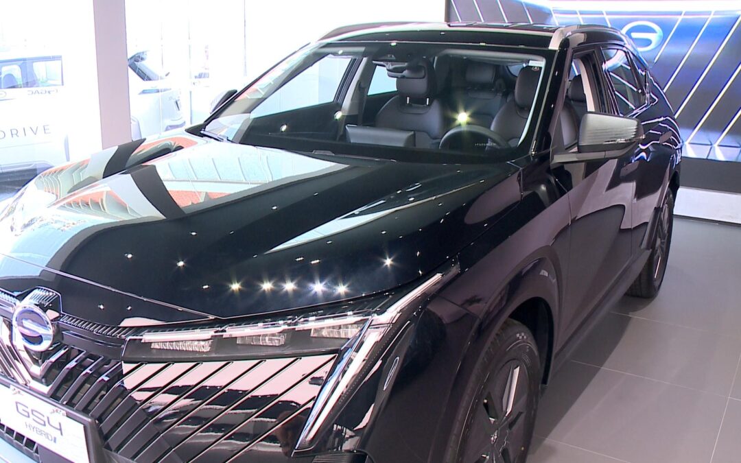 Crescem as vendas de carros elétricos e híbridos no país