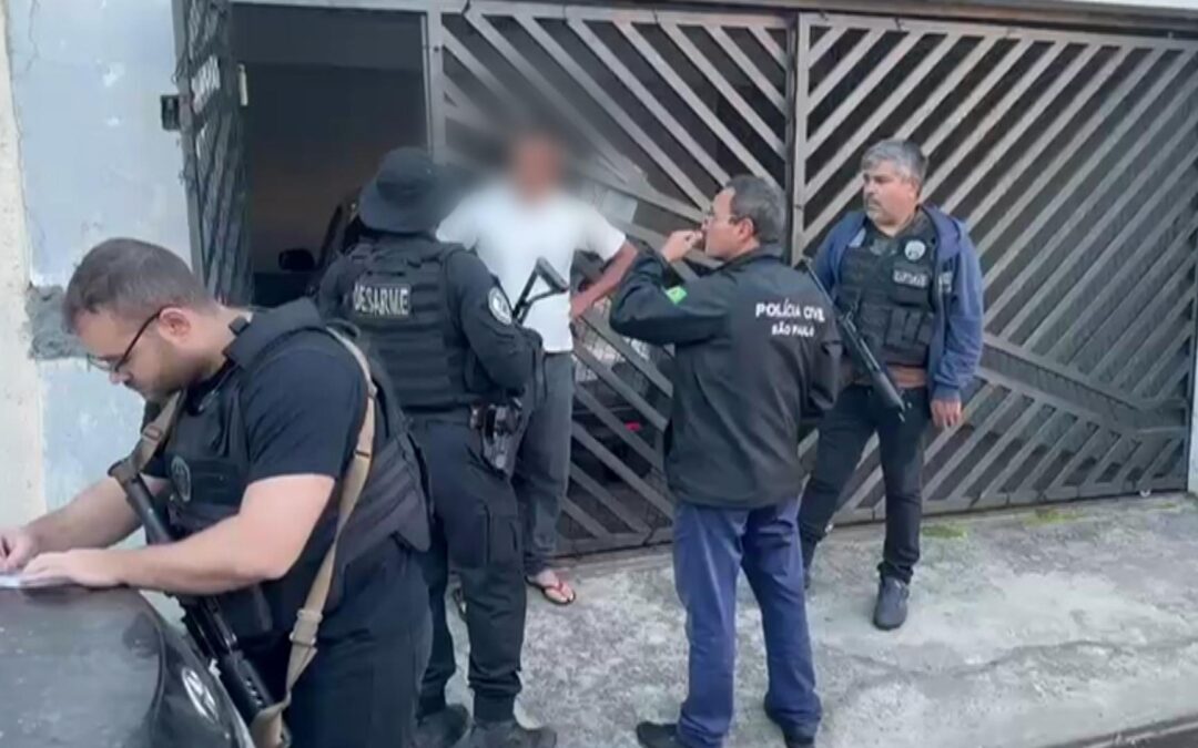 Polícia Civil cumpre mandados em Sorocaba contra suspeitos que abasteciam facções criminosas