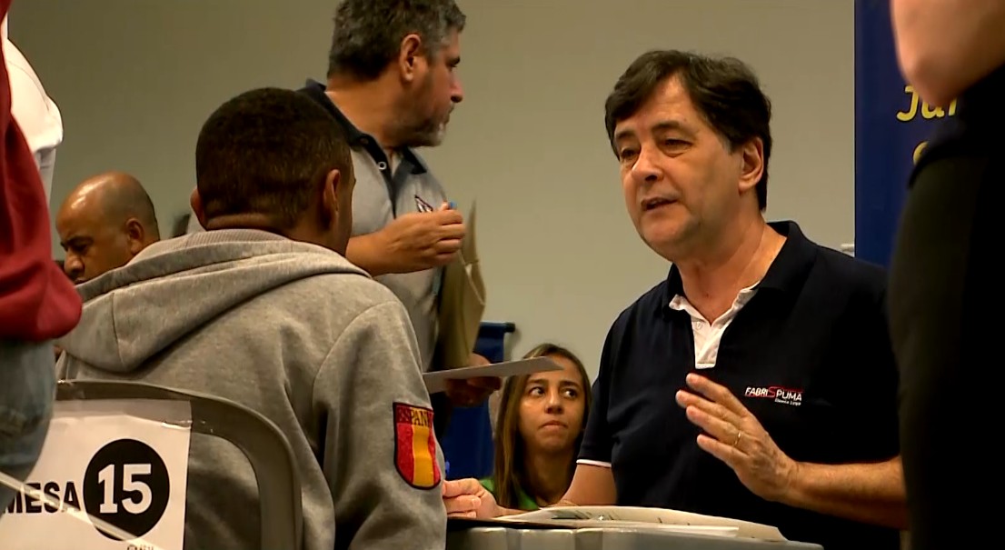 Entrevista acontecendo no Feir&atilde;o de Emprego.