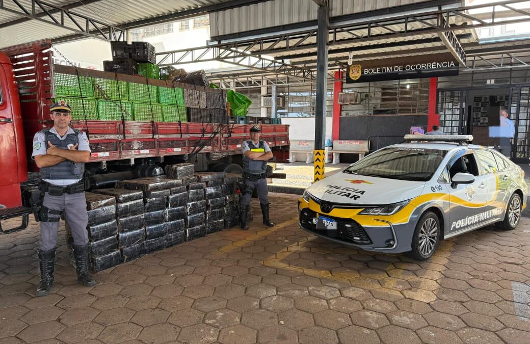 Homem é preso com mais de uma tonelada de maconha em Porangaba