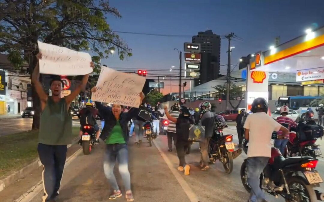 Motoboys realizam mais um ato por justiça em Sorocaba após morte de colega