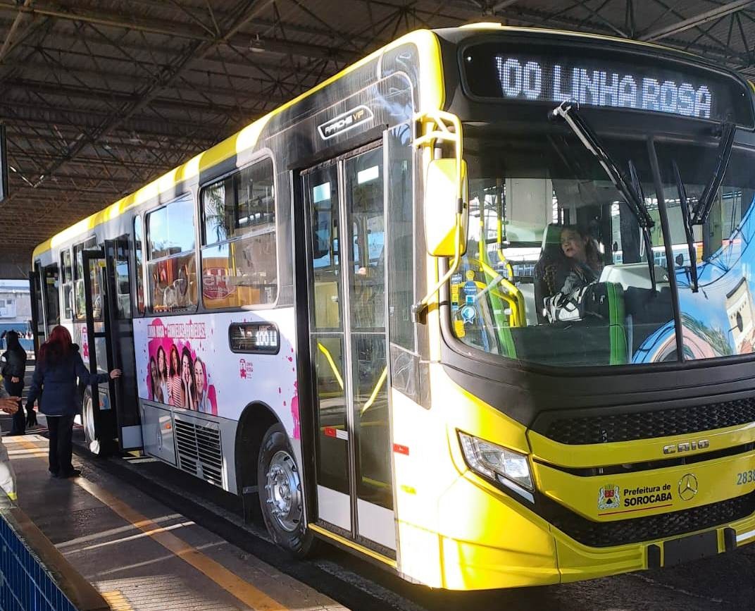 &ocirc;nibus rosa Sorocaba