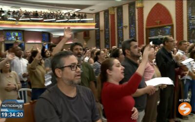 Fiéis lotam santuário em Sorocaba no dia de São Judas Tadeu
