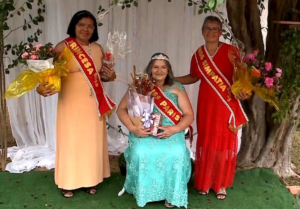 Miss Paris da Terceira Idade celebra 10 anos de alegria e autoestima em Aparecidinha