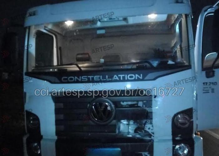 Pedestre morre após ser atropelado por caminhão na Rodovia Antônio Romano Schincariol, em Tatuí