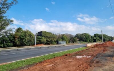 Concessionária realiza operação para içamento de treliça na SP-264