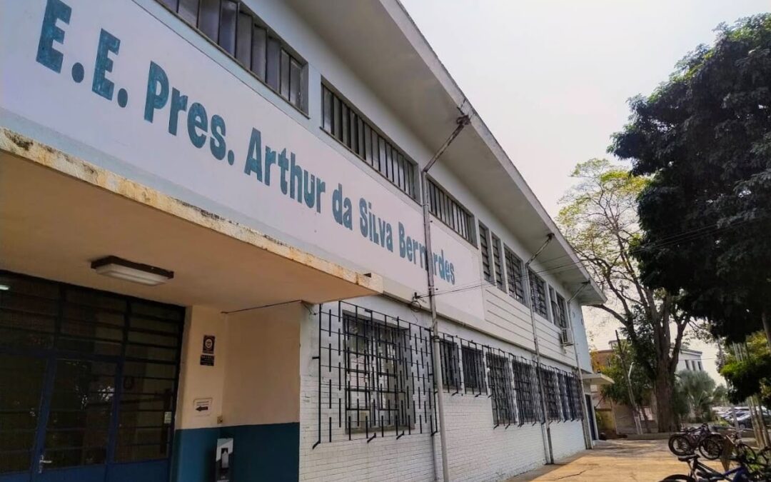 Pai de aluno é preso em Cerquilho por ameaçar jovem com arma de fogo