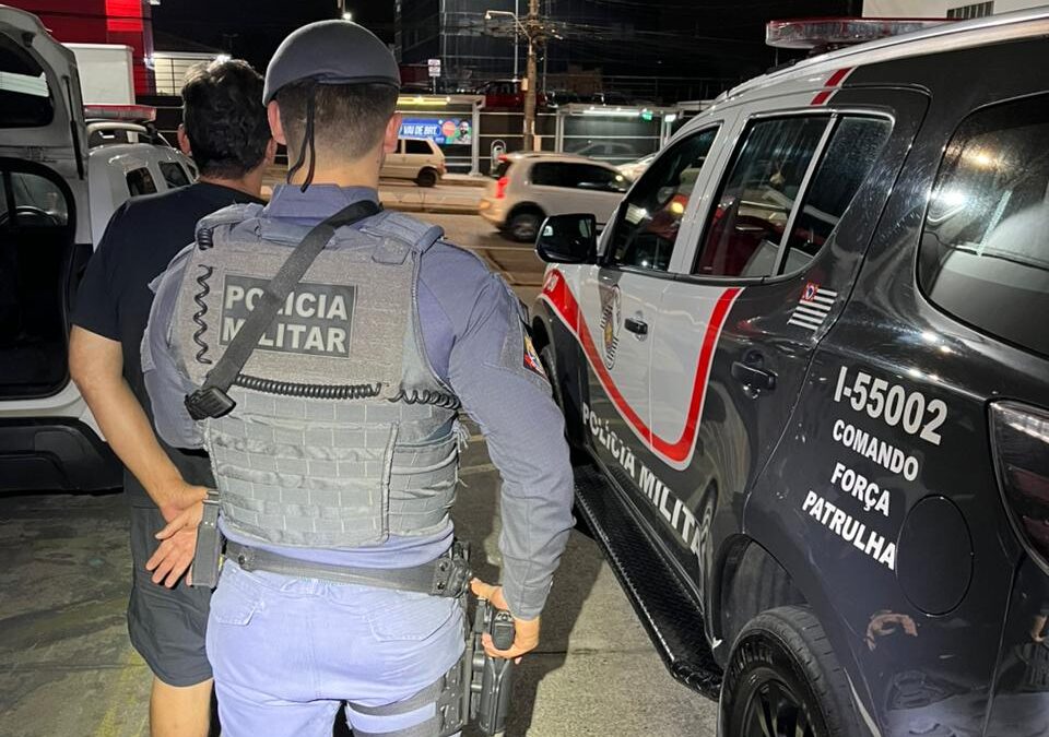 Polícia Militar prende procurado por tráfico e associação criminosa