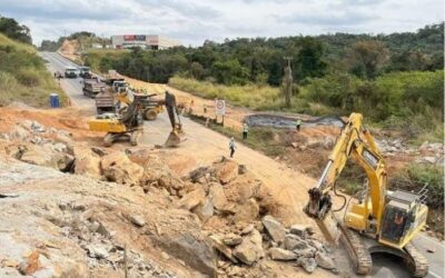 Concessionária realiza desmonte de rocha em São Roque