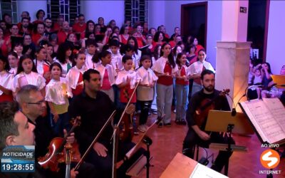 Cantata de Natal da Fundec emociona público com coral de mais de 100 vozes e presépio vivo