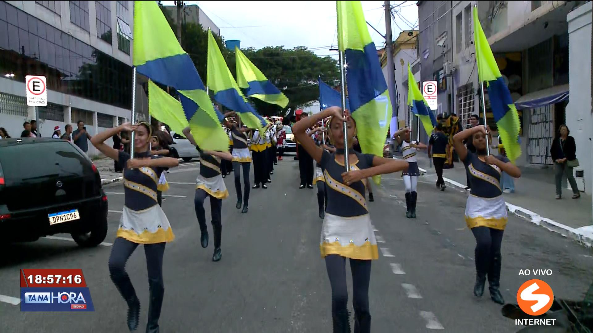 Parada Natalina de Jundia&iacute;