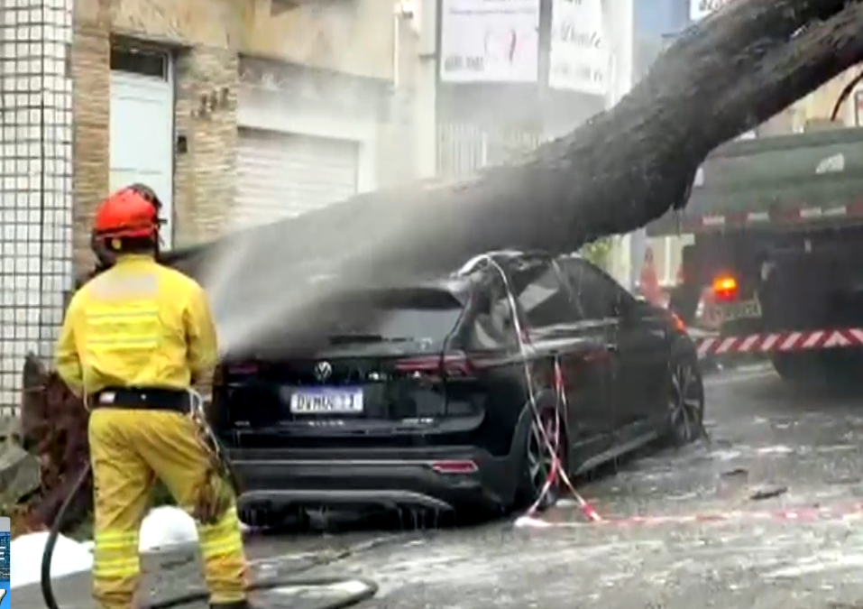 Chuva e ventos fortes causam estragos em Sorocaba e cidades da região
