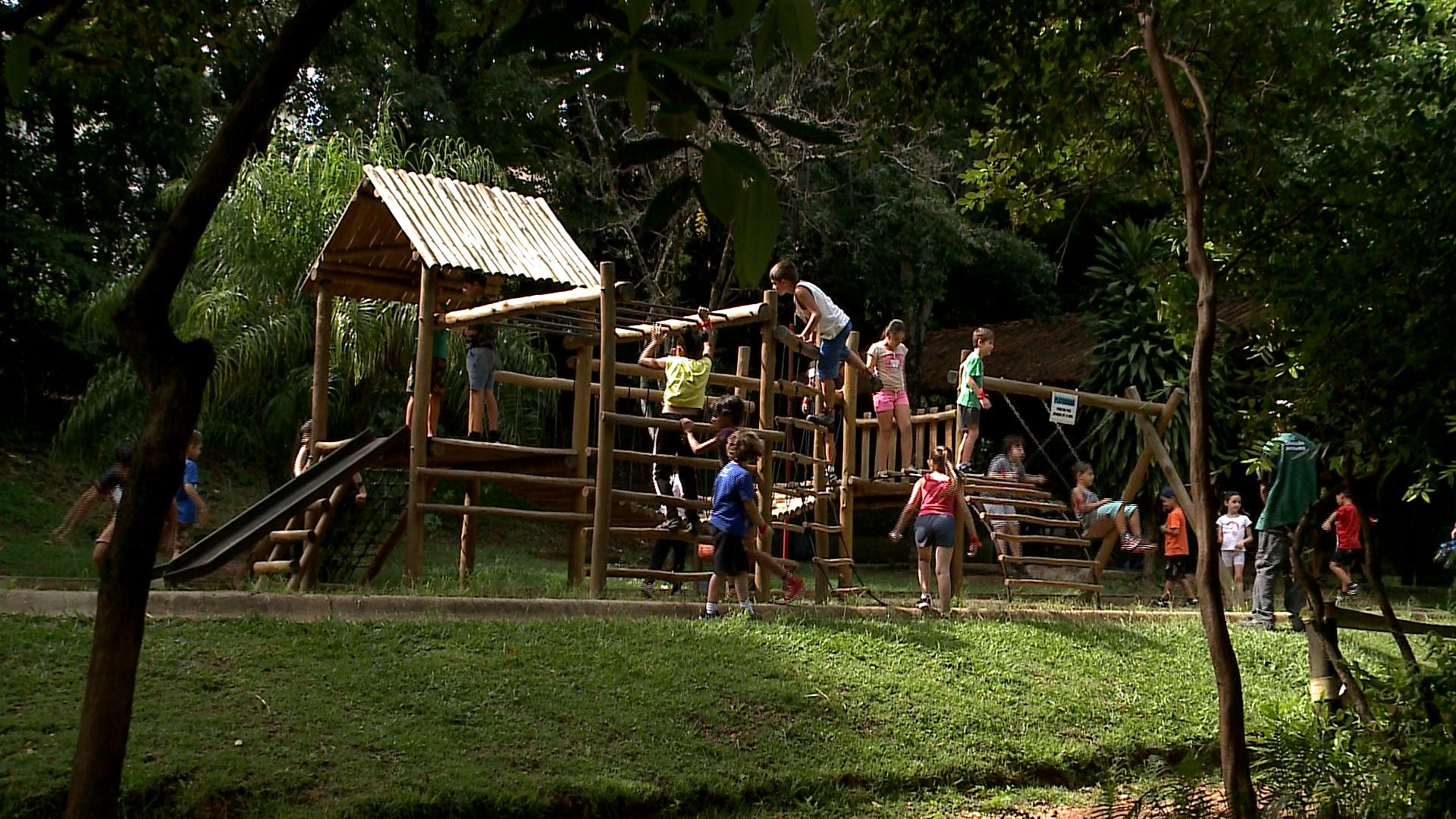 f&eacute;rias biquinha