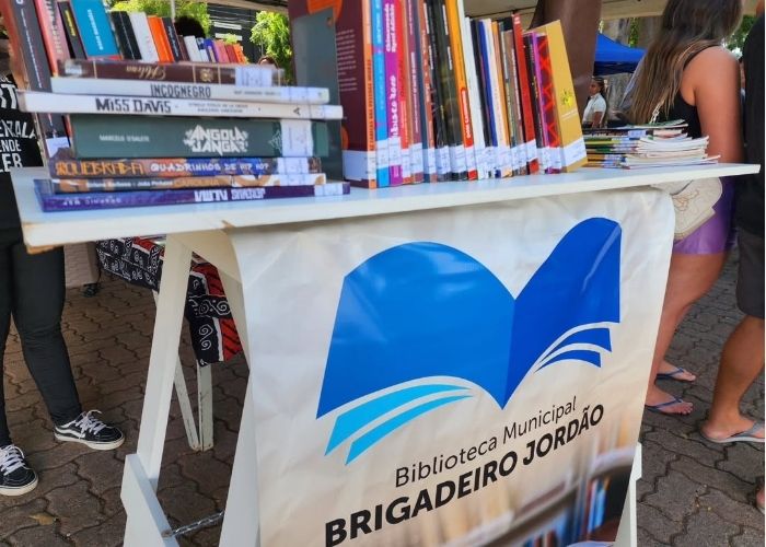 Praça da Matriz recebe Feira de Troca de Livros em Tatuí
