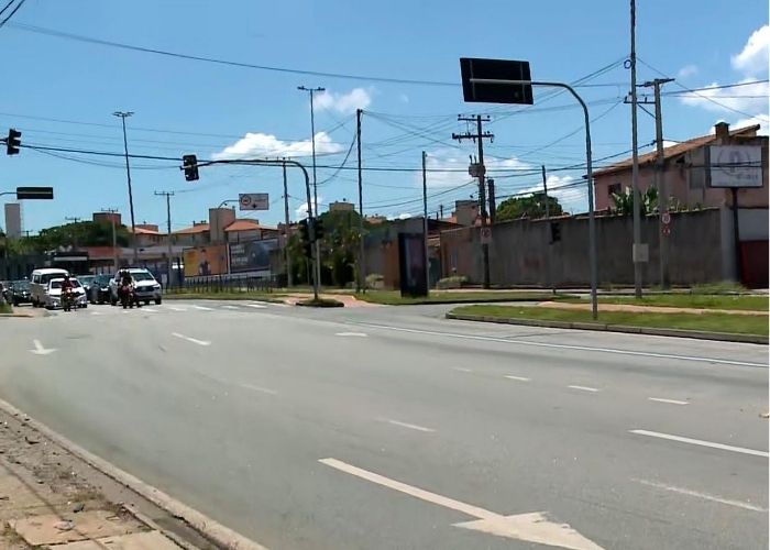Motociclista morre e filho fica gravemente ferido em acidente em Sorocaba