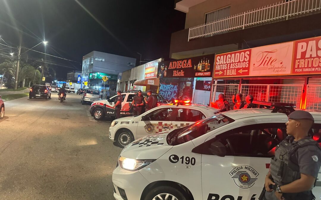 Operação Impacto prende três pessoas e autua comércios em Sorocaba