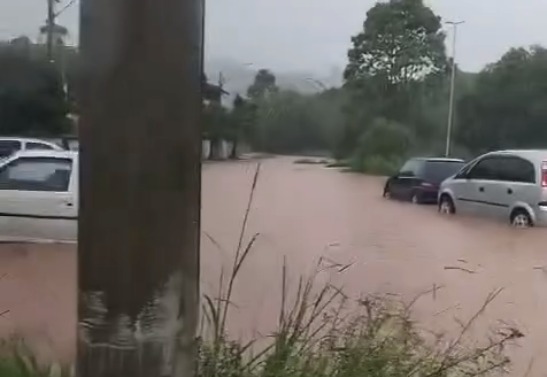Campo Limpo Paulista declara estado de alerta após fortes chuvas