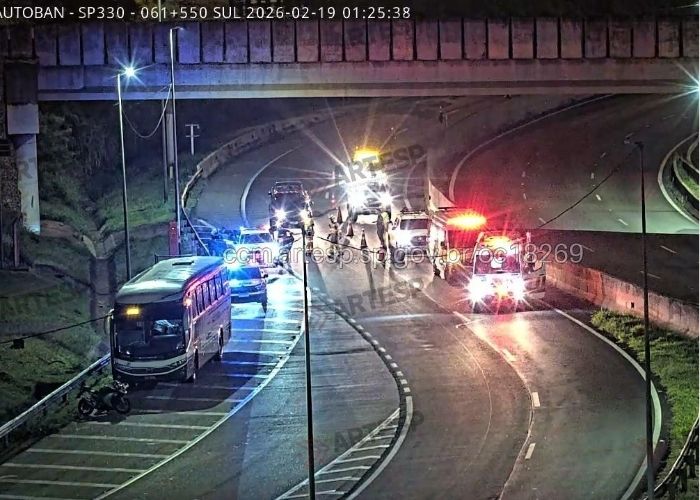 Imagem da rodovia ap&oacute;s o acidente