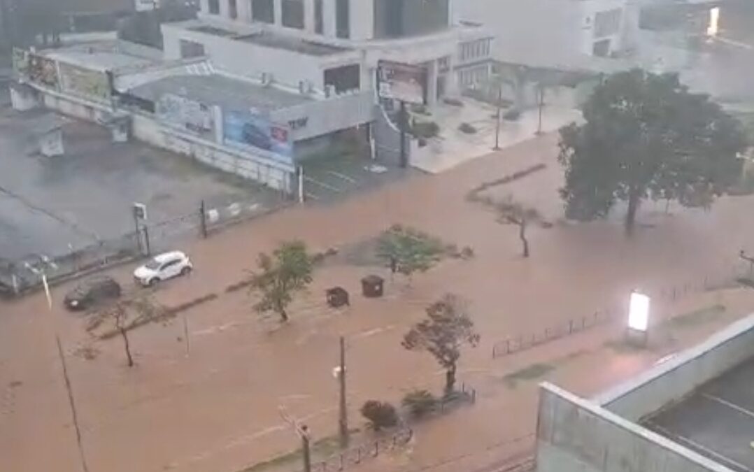 Chuva causa estragos em Sorocaba